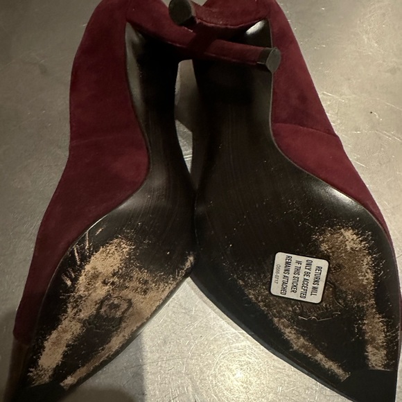 Stuart Weitzman Suede Pointed-Toe Pump - Picture 5 of 5